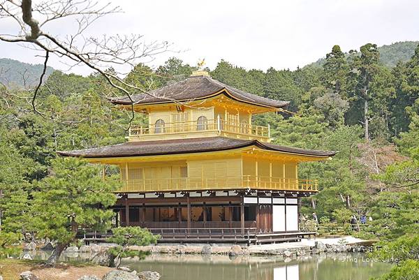 ★景點★日本京都→【鹿苑寺/金閣寺】京都的世界文化遺產之一❤金碧輝煌的日本佛寺 @靜兒貪吃遊玩愛分享