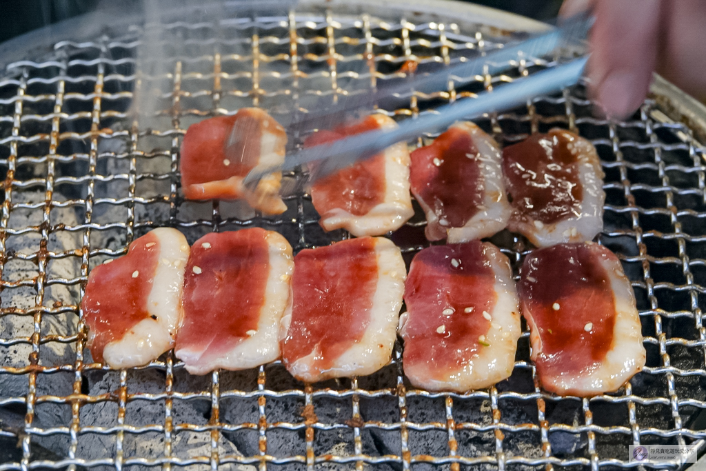 桃園美食-川御燒肉專門店-職人炭烤聚餐首選！新推出無菜單料理$399調酒無限暢飲/寵物友善餐廳 @靜兒貪吃遊玩愛分享