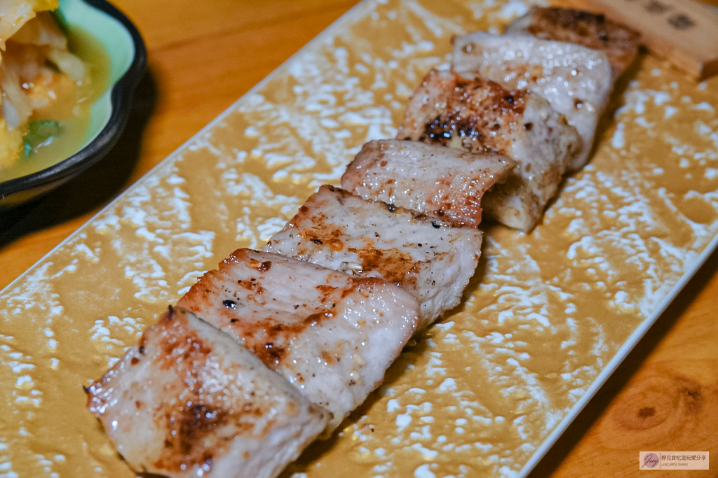 桃園美食-川御燒肉專門店-職人炭烤聚餐首選！新推出無菜單料理$399調酒無限暢飲/寵物友善餐廳 @靜兒貪吃遊玩愛分享