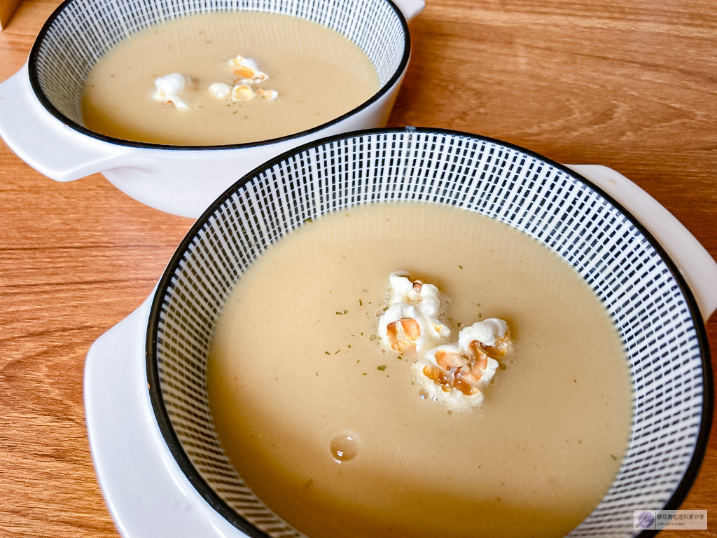 桃園美食-樹朵 Blossom Bistro-超狂大份量手抓海鮮料理｜融合西式菜色小餐館 @靜兒貪吃遊玩愛分享