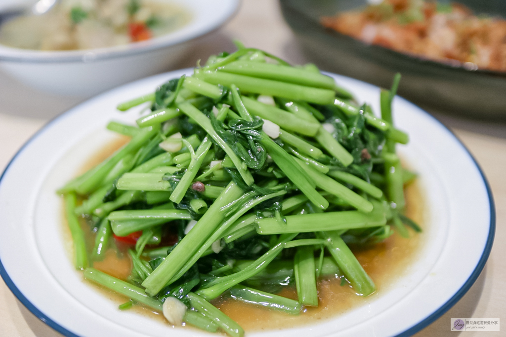 桃園美食-Thai Wonderful 泰美好-充滿文青感的平價泰式料理/每日限量烤松阪豬 @靜兒貪吃遊玩愛分享