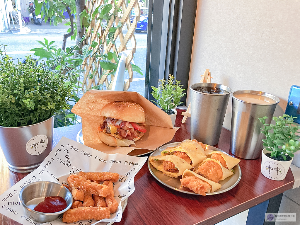 花蓮玉里美食-窄宅-小鎮內的文青清新風格早午餐店/古早味脆皮粉漿蛋餅 @靜兒貪吃遊玩愛分享