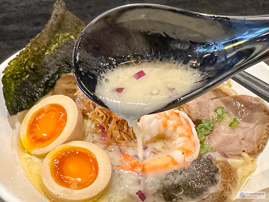 桃園美食-森mori ラーメン-手工費時熬煮雞豚湯頭 濃郁醇厚不膩的日式拉麵/鄰近武陵高中 @靜兒貪吃遊玩愛分享