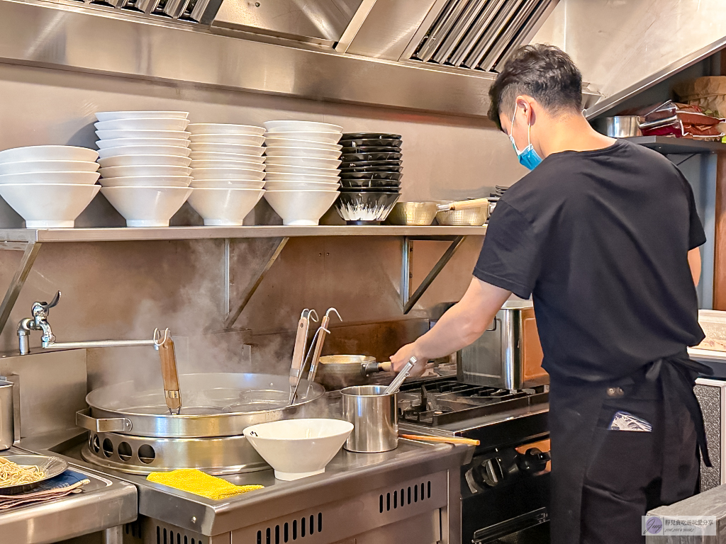 桃園美食-森mori ラーメン-手工費時熬煮雞豚湯頭 濃郁醇厚不膩的日式拉麵/鄰近武陵高中 @靜兒貪吃遊玩愛分享