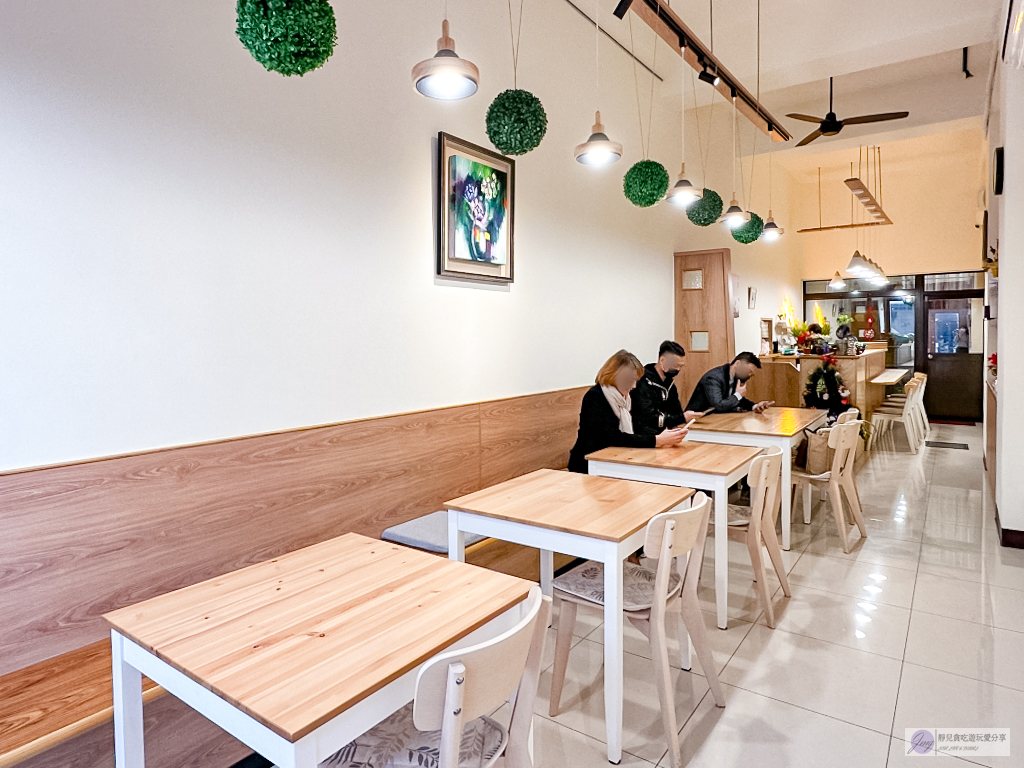 桃園美食-집밥 家飯韓食堂-簡約溫馨的韓式料理店，辣豆腐鍋、石鍋拌飯必點/鄰近藝文特區 @靜兒貪吃遊玩愛分享