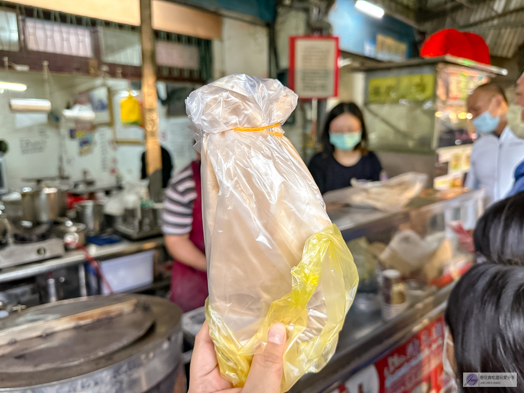 桃園平鎮美食-清真園雲南回民異國小吃-隱藏在忠貞市場裡超人氣的印度烤餅 @靜兒貪吃遊玩愛分享