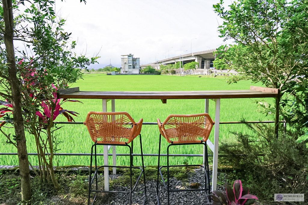 宜蘭壯圍美食-After Coffee-隱藏在田野間！！超Chill的咖啡廳，還有緬因貓坐陪/鄰近國道5號交流道 @靜兒貪吃遊玩愛分享