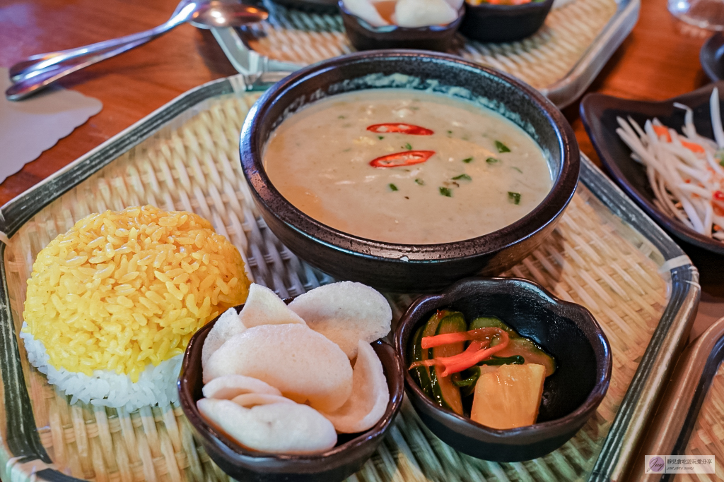 南投魚池美食-烏布雨林峇里島主題餐廳-秒飛峇里島！隱藏在深山雨林裡的印尼特色異國料理 @靜兒貪吃遊玩愛分享