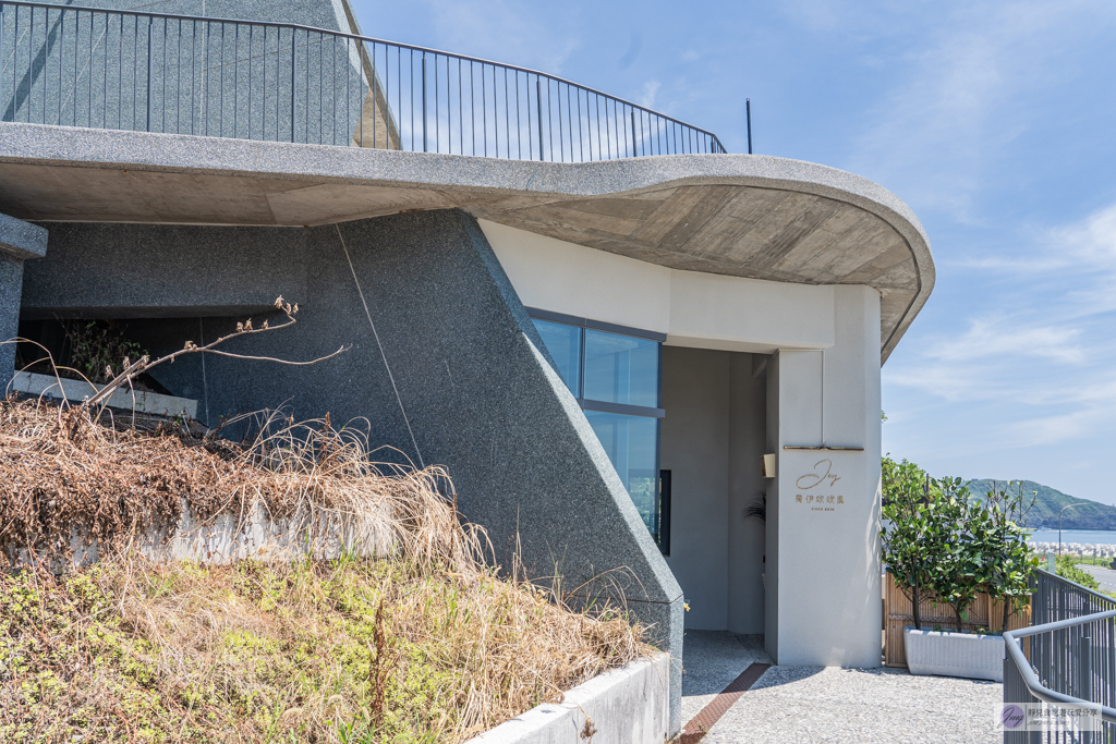 宜蘭蘇澳美食-喬伊吹吹風-絕美海景第一排玻璃屋vs峇里島風露天平台/鄰近豆腐岬海水浴場 @靜兒貪吃遊玩愛分享