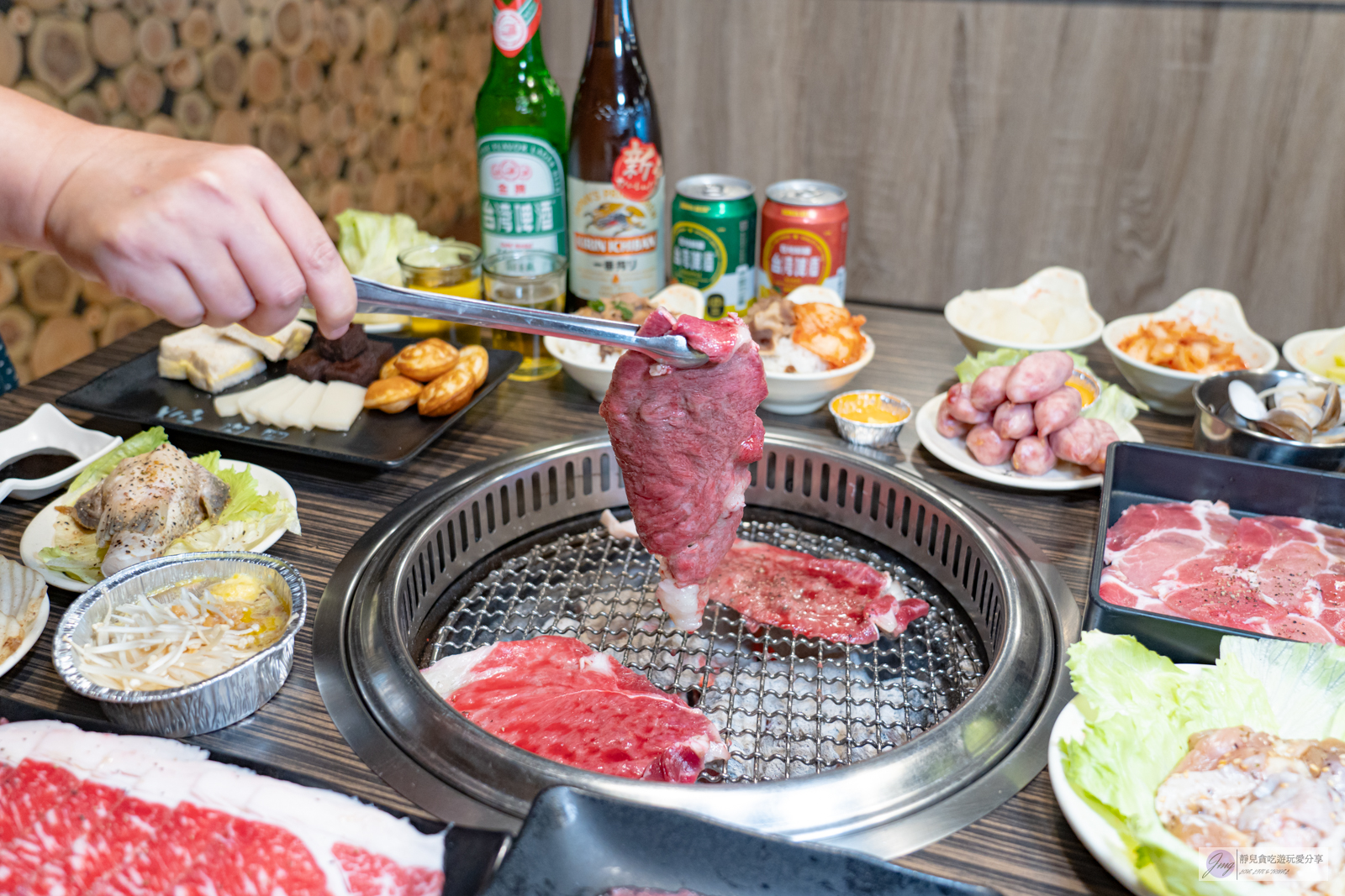 宜蘭冬山美食-燒肉眾精緻炭火燒肉-當日壽星送龍蝦！見島美和牛吃到飽$799，飲料冰淇淋無限暢飲超划算/鄰近羅東運動公園 @靜兒貪吃遊玩愛分享