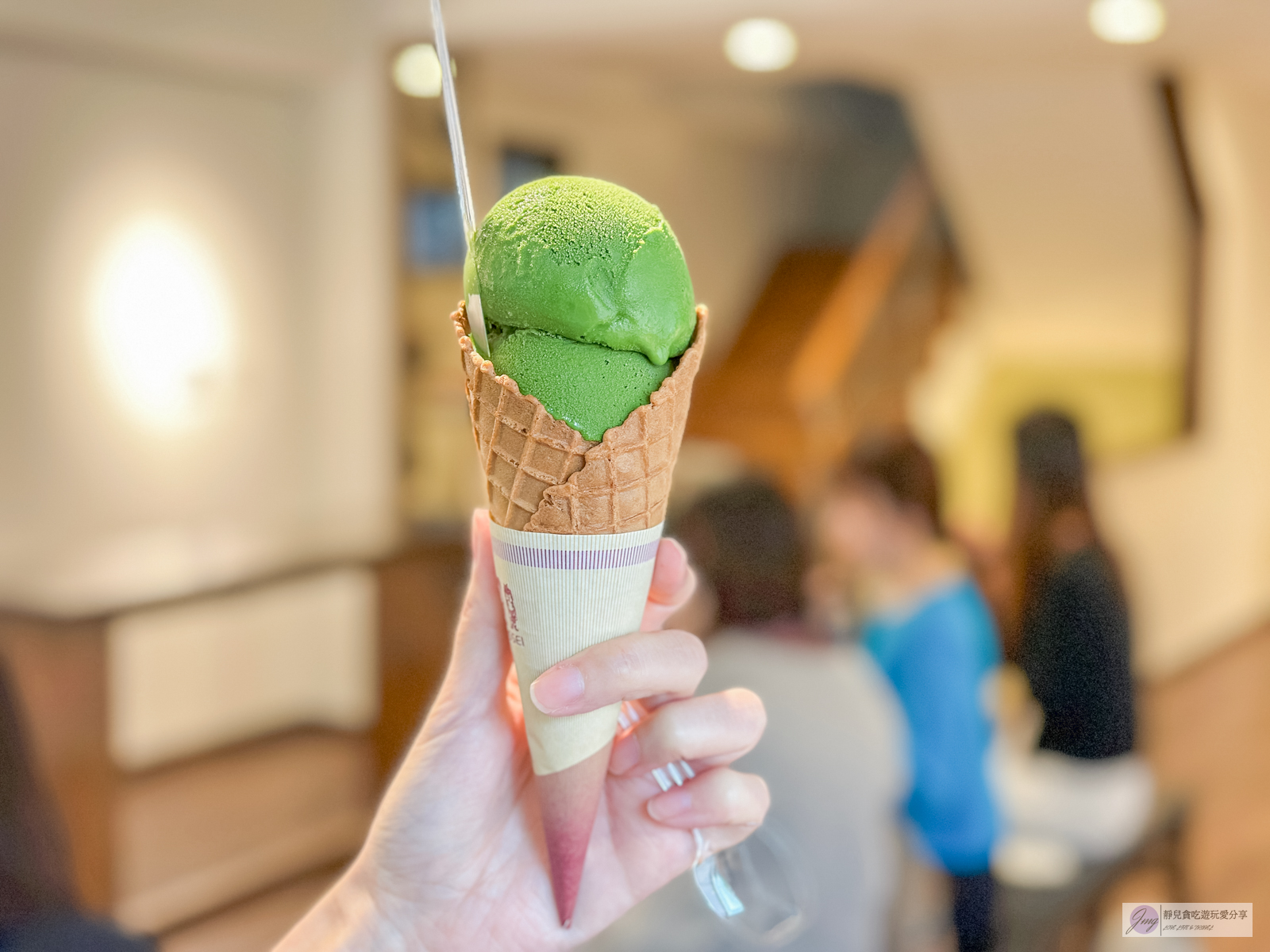 日本淺草美食-壽々喜園-抹茶控必收藏！晚來吃不到，七種濃度的抹茶冰淇淋，四種抹茶內餡糰子，超人氣排隊店/鄰近淺草寺 @靜兒貪吃遊玩愛分享