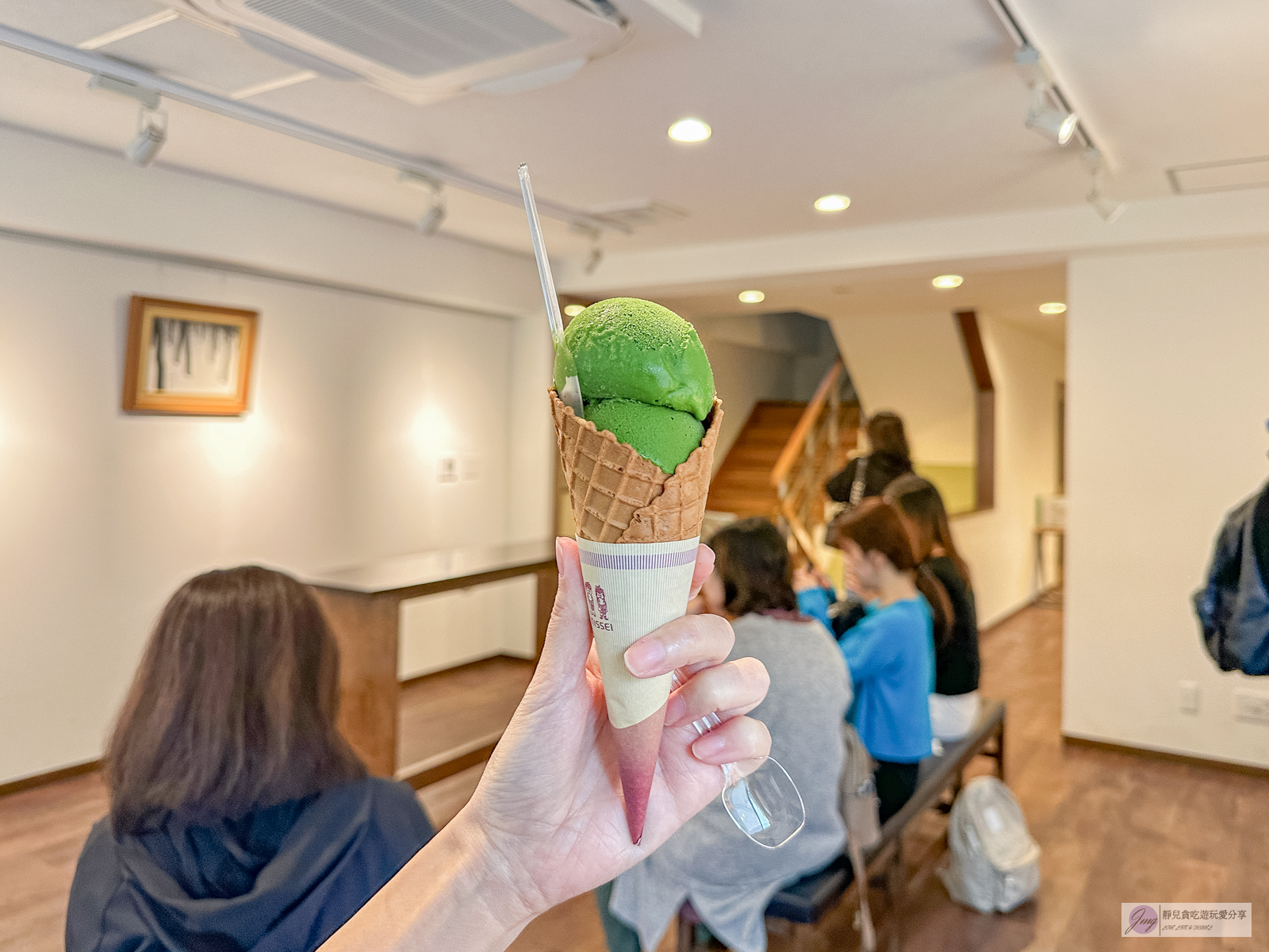 日本淺草美食-壽々喜園-抹茶控必收藏！晚來吃不到，七種濃度的抹茶冰淇淋，四種抹茶內餡糰子，超人氣排隊店/鄰近淺草寺 @靜兒貪吃遊玩愛分享