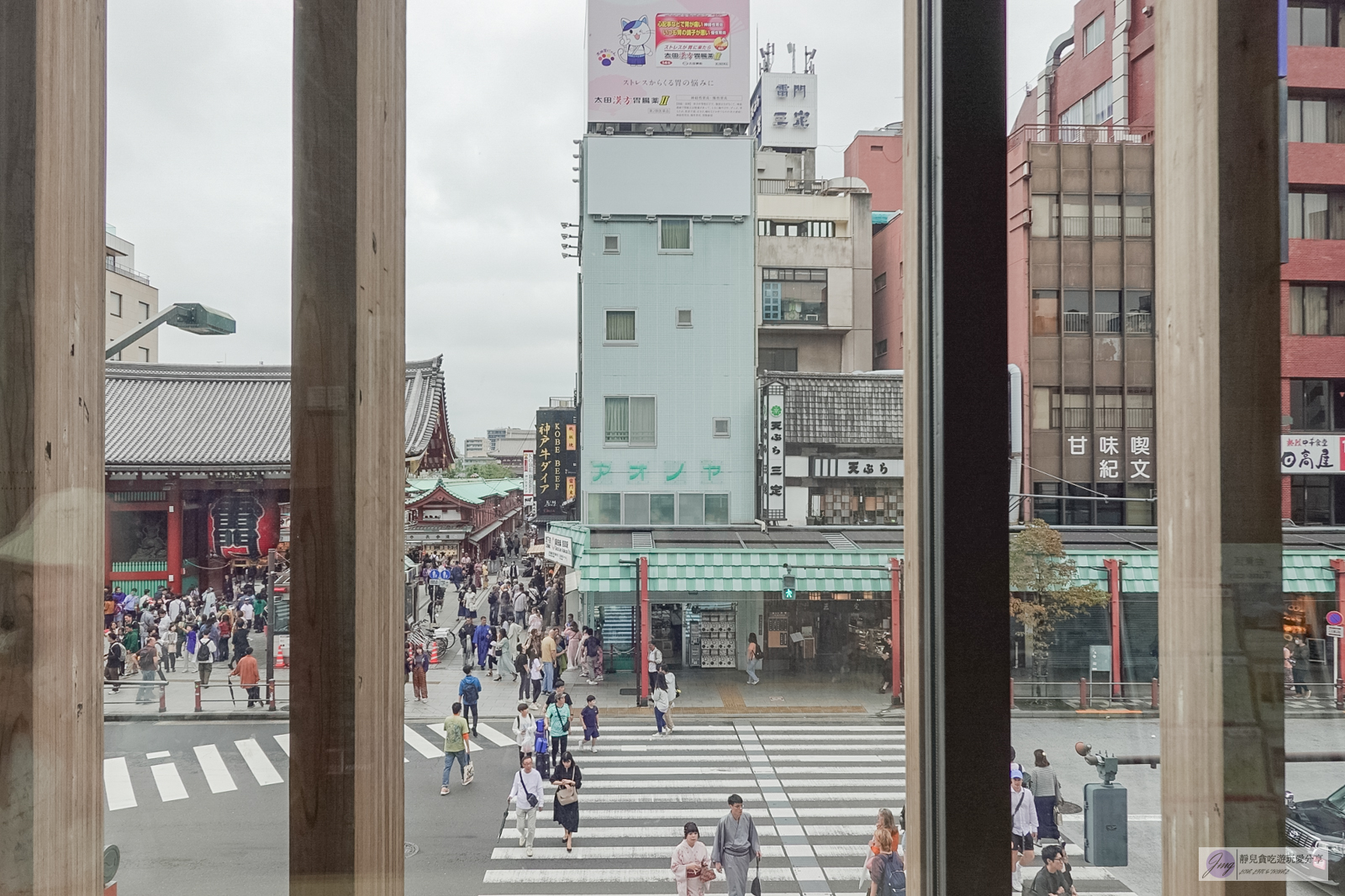 日本東京景點-淺草文化觀光中心-免費展望台景點，知名建築大師隈研吾設計，晴空塔、淺草寺街景一覽無遺 @靜兒貪吃遊玩愛分享