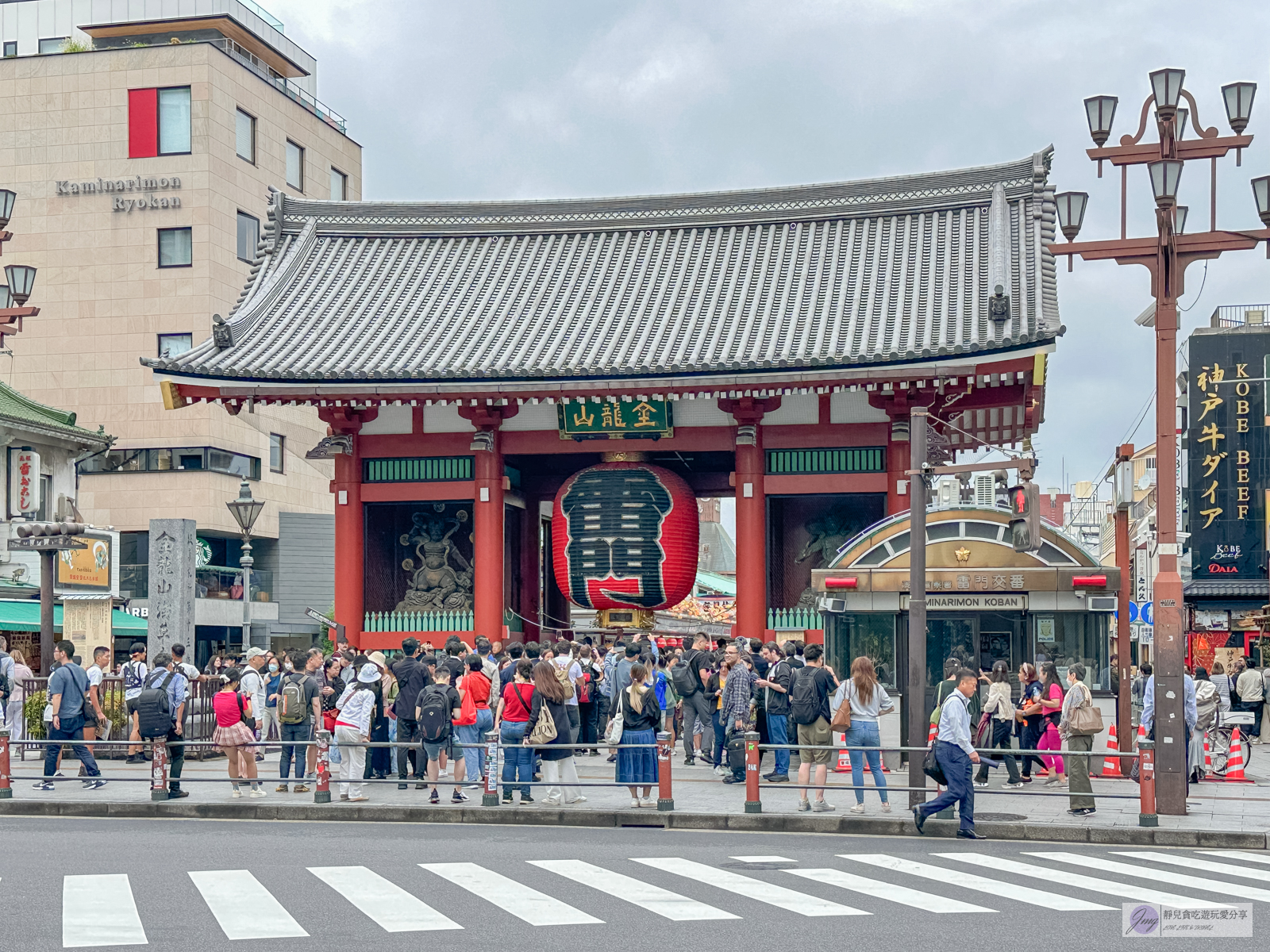 日本東京景點-淺草寺 雷門-東京最古老的寺院！擁有千年歷史的東京必訪景點、美食，水上巴士飽覽整個城鎮風景 @靜兒貪吃遊玩愛分享