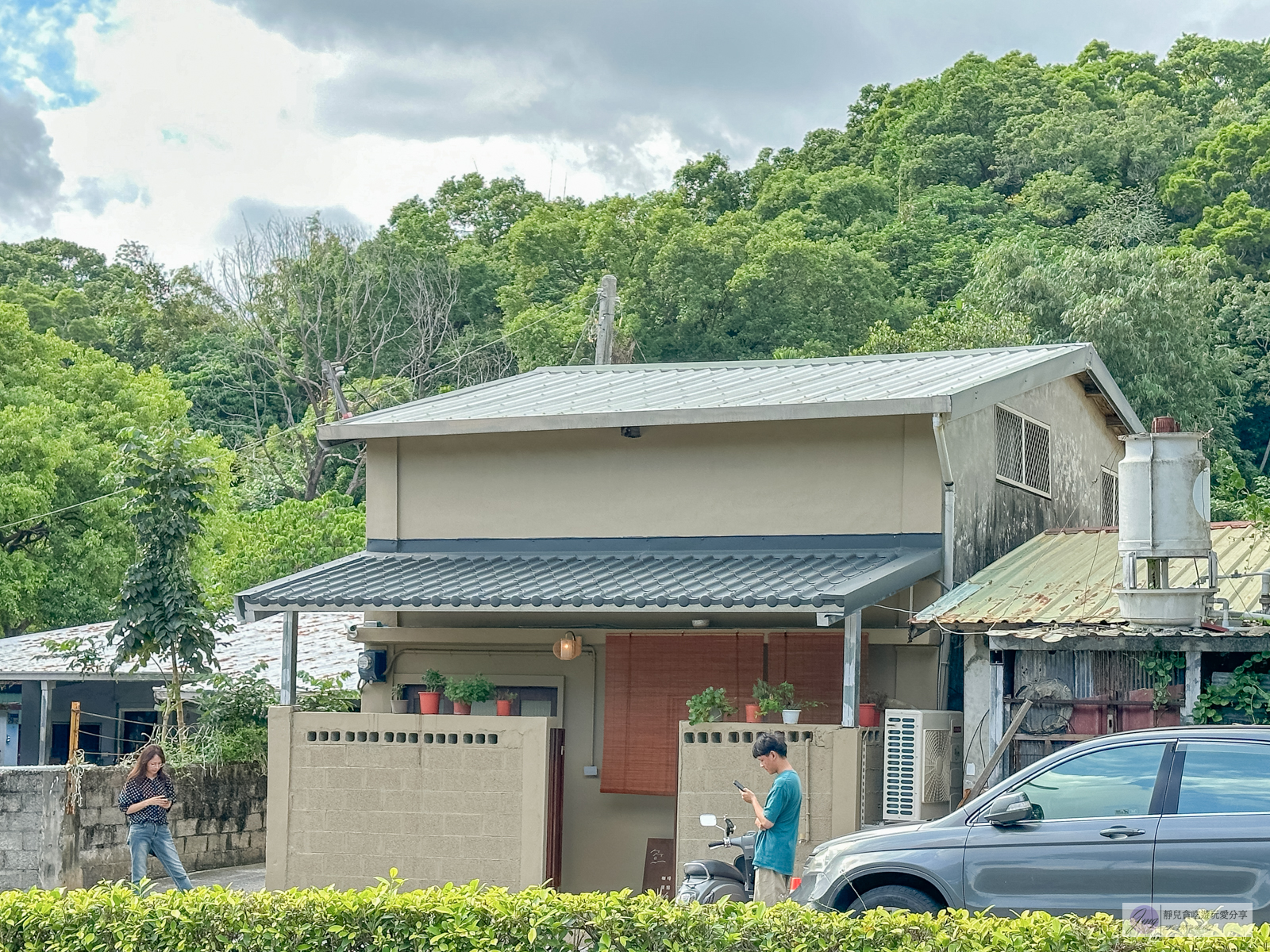 花蓮美食-坡上-老屋改造！日系簡約無印侘寂風質感咖啡廳/鄰近美崙山米老鼠 @靜兒貪吃遊玩愛分享