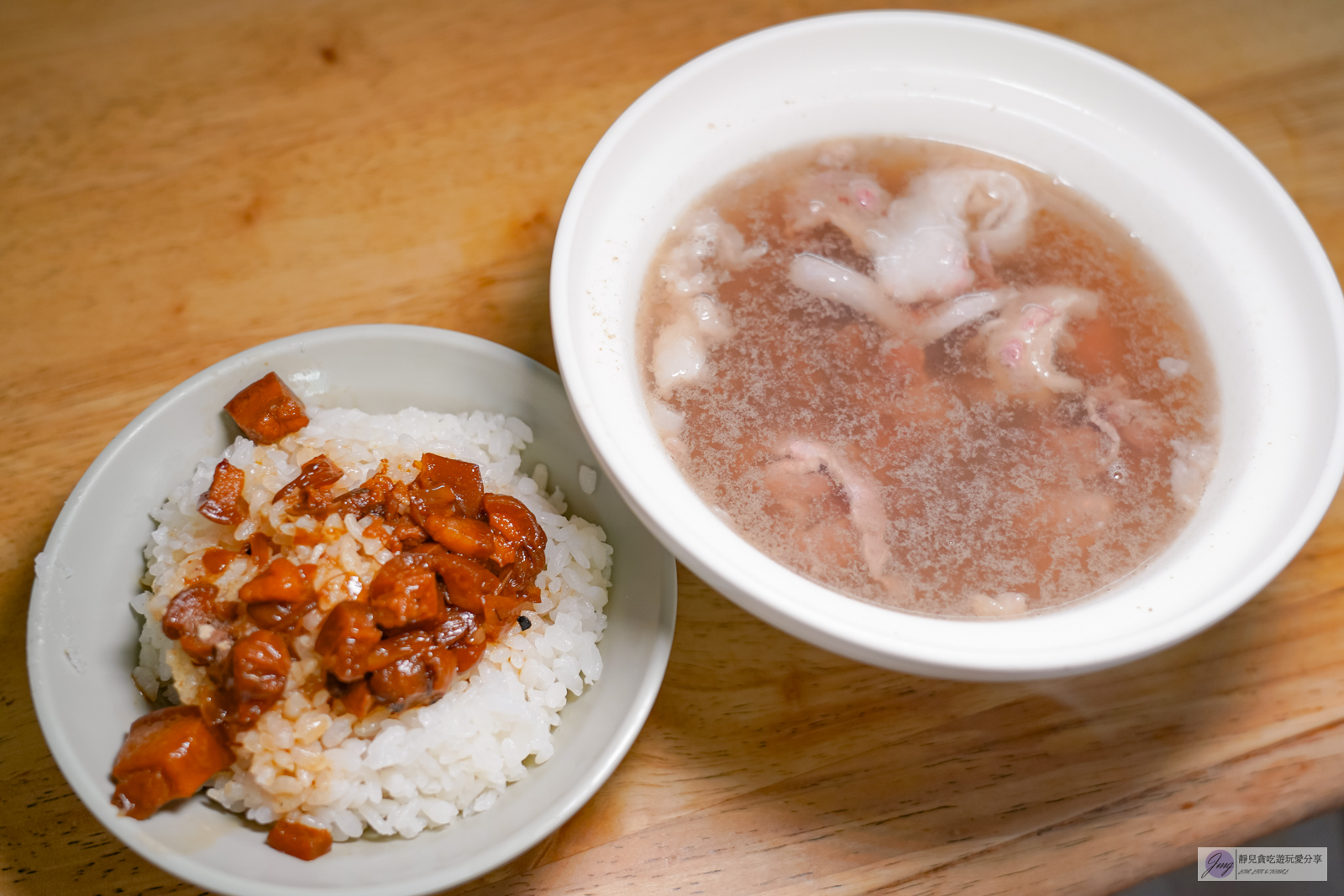 台南北區美食-西羅殿牛肉湯-在地排隊美食！經營超過20年，google三千多則評價高達4.6顆星，每日限量溫體牛肉湯，晚來吃不到/鄰近台南公園 @靜兒貪吃遊玩愛分享