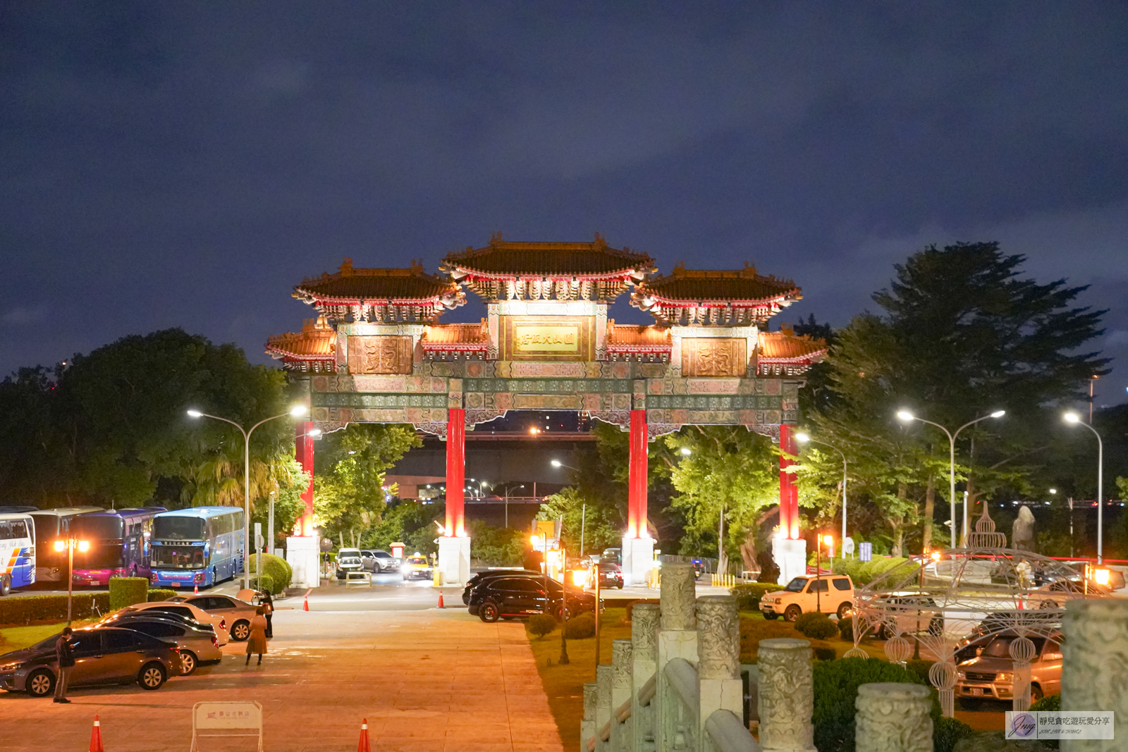 台北中山美食-圓山大飯店-圓苑-道地的江浙菜餚，推薦牛肉麵、黃魚煨麵，蔣夫人喜愛的御製紅豆鬆糕/鄰近劍潭站 @靜兒貪吃遊玩愛分享