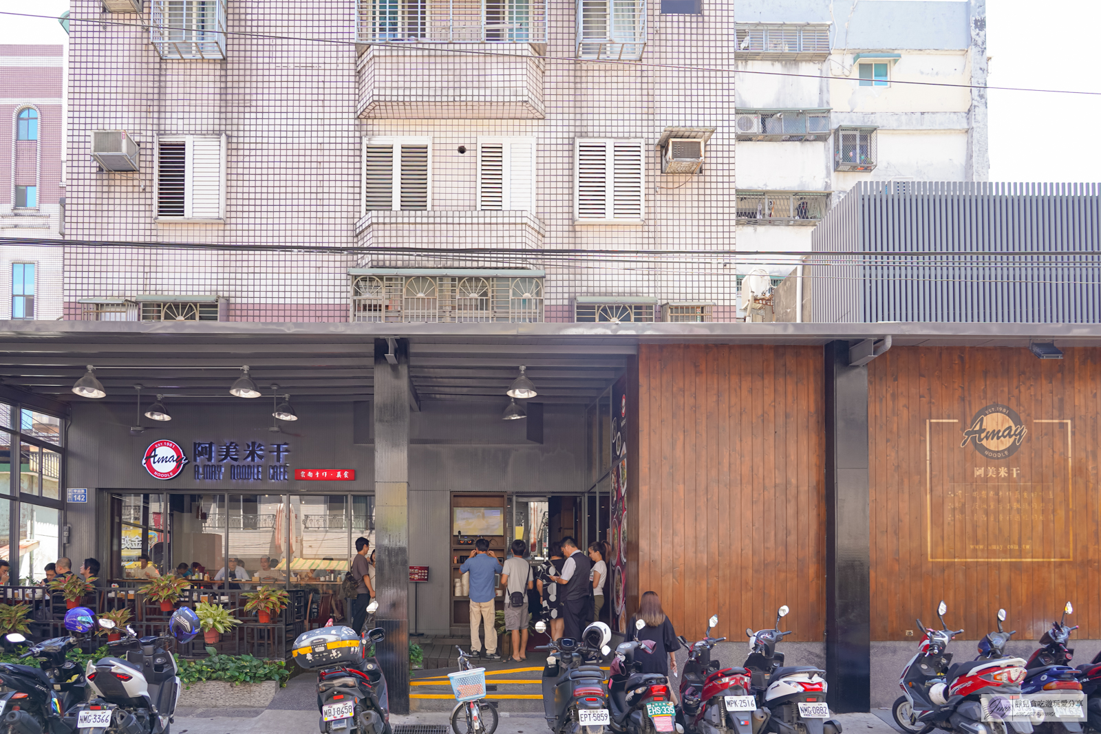 桃園平鎮美食-阿美米干-在地超人氣排隊雲南美食！連開3家店用餐時段依舊客滿/鄰近忠貞市場 @靜兒貪吃遊玩愛分享