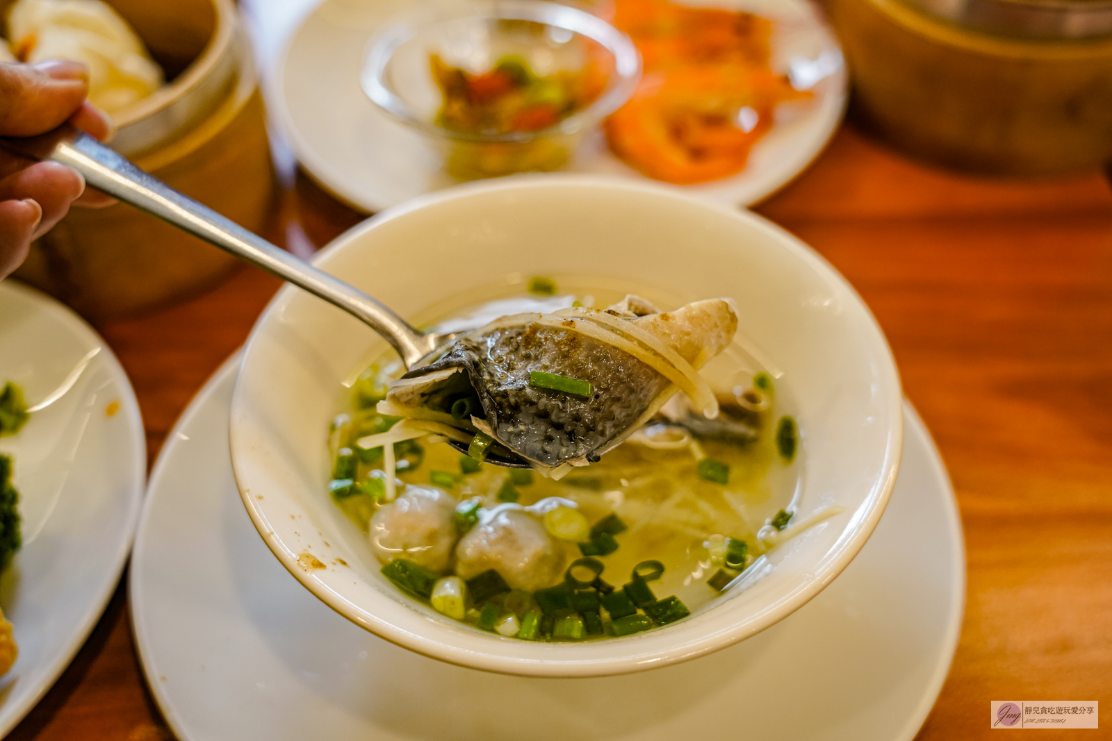 桃園美食-港龘港式飲茶-超過60種料理！蒸籠港點、海鮮冷盤、熟食等港式自助百匯，450元免服務費吃到飽/鄰近虎頭山公園 @靜兒貪吃遊玩愛分享