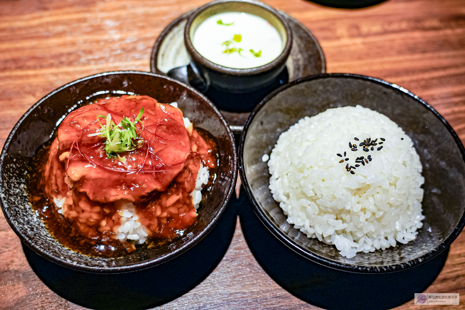 雲林斗六美食-一鮮切炭燻牛排-在地人氣排隊店！日式裝潢風格平價高級牛排，免費續蔬果雞湯飲料/鄰近斗六成功夜市 @靜兒貪吃遊玩愛分享