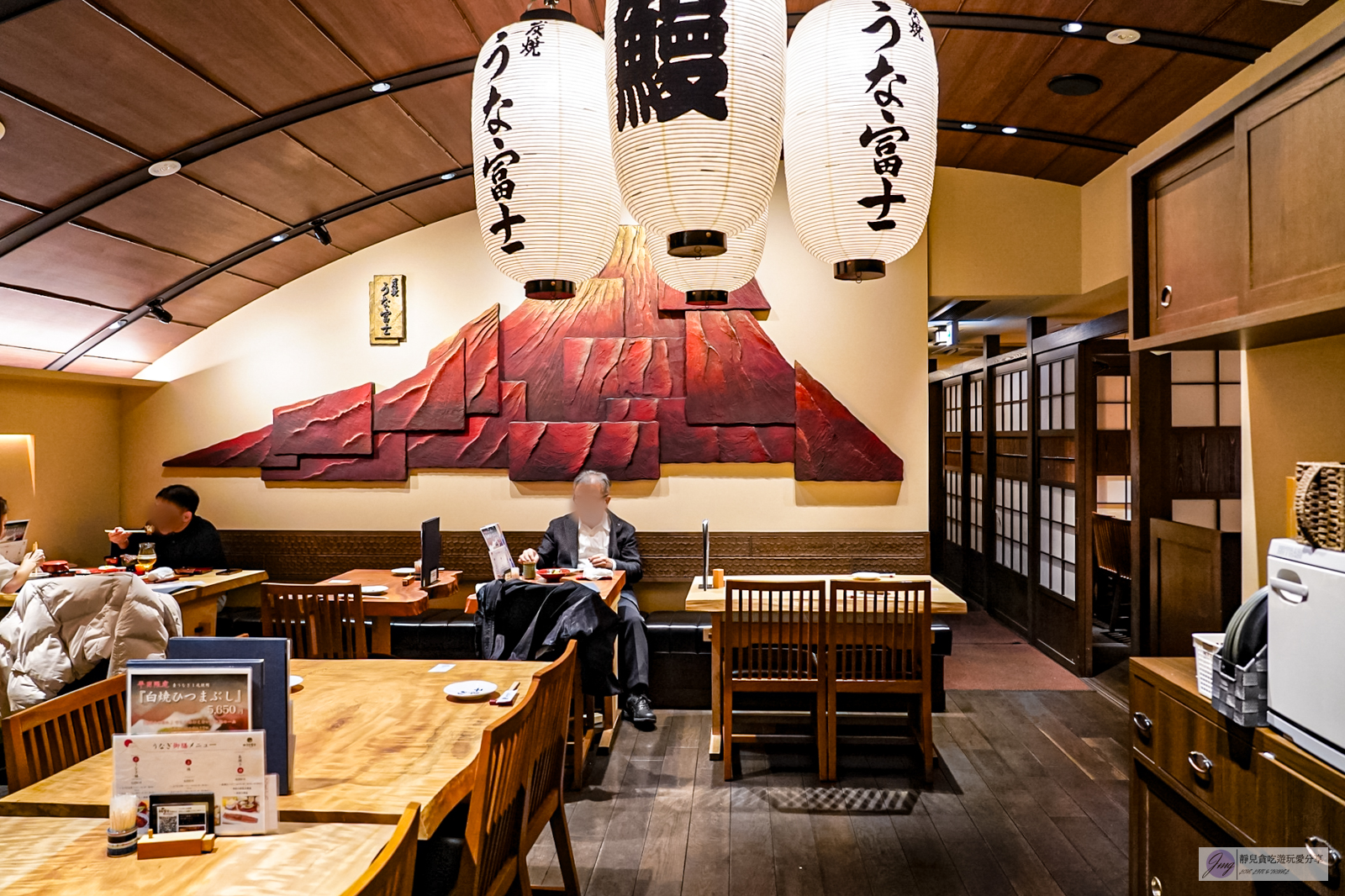 日本東京美食-炭烤鰻魚富士-百名店裡的鰻魚三吃，名古屋排名NO1.，米其林必比登推薦/鄰近日比谷 @靜兒貪吃遊玩愛分享