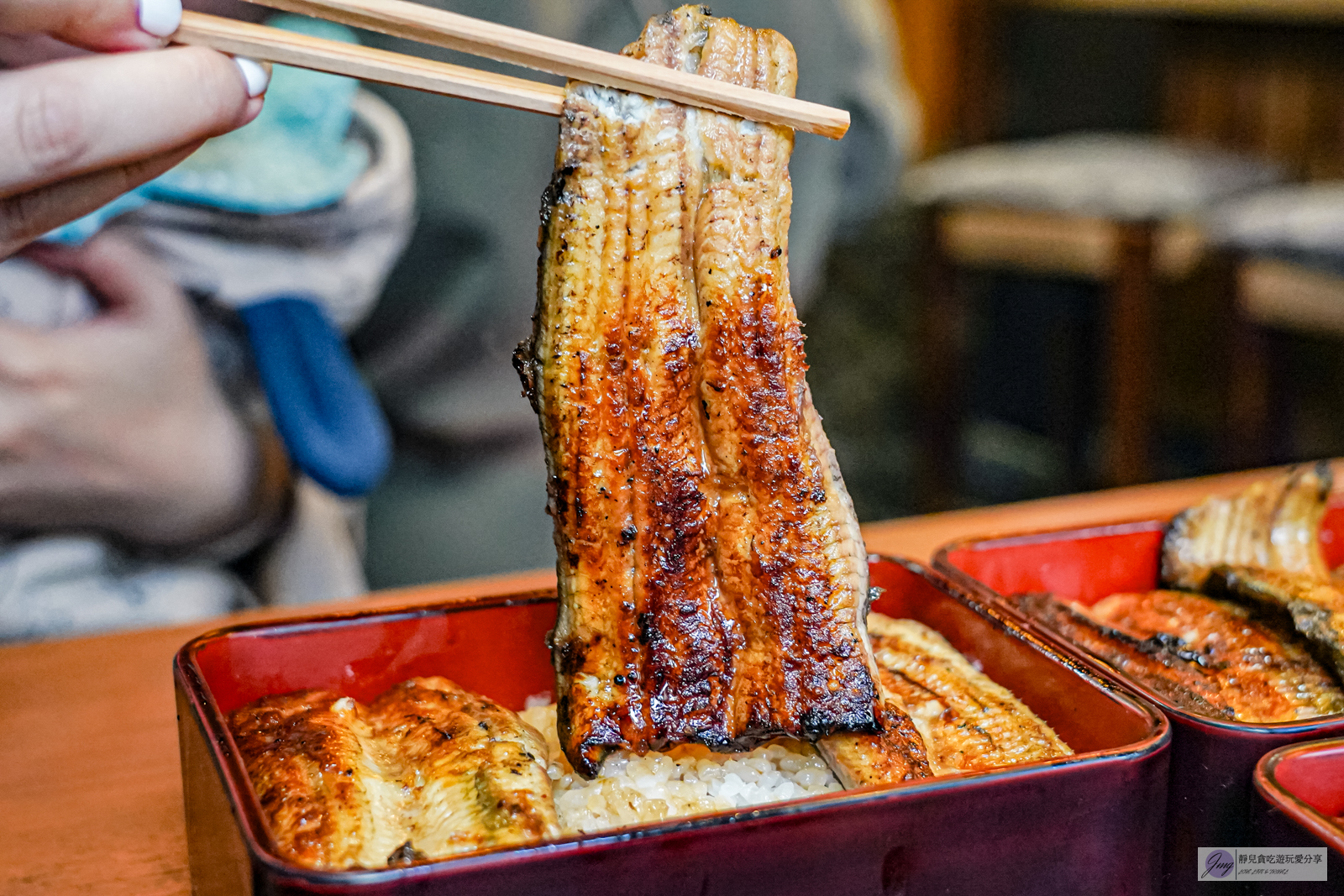 日本淺草美食-色川鰻魚飯-一天只營業2.5小時！營業至今163年，超人氣排隊鰻魚飯/鄰近淺草雷門 @靜兒貪吃遊玩愛分享