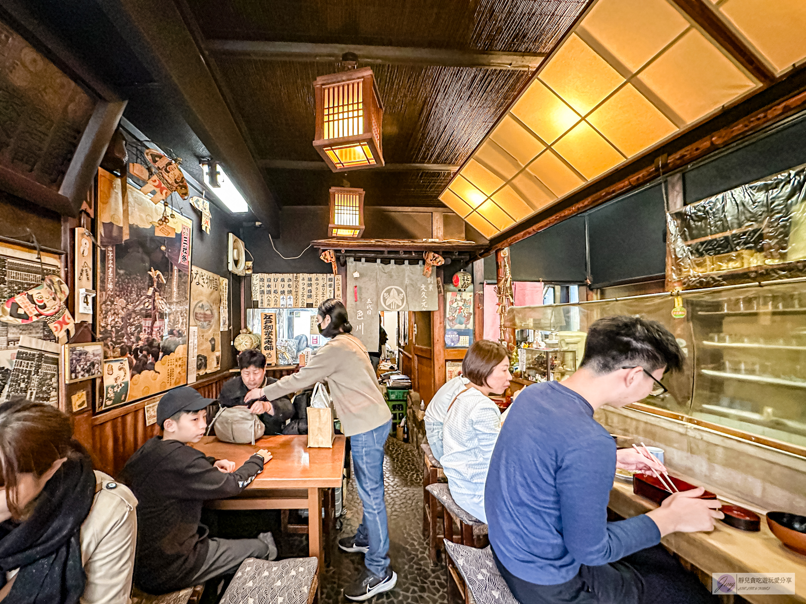 日本淺草美食-色川鰻魚飯-一天只營業2.5小時！營業至今163年，超人氣排隊鰻魚飯/鄰近淺草雷門 @靜兒貪吃遊玩愛分享