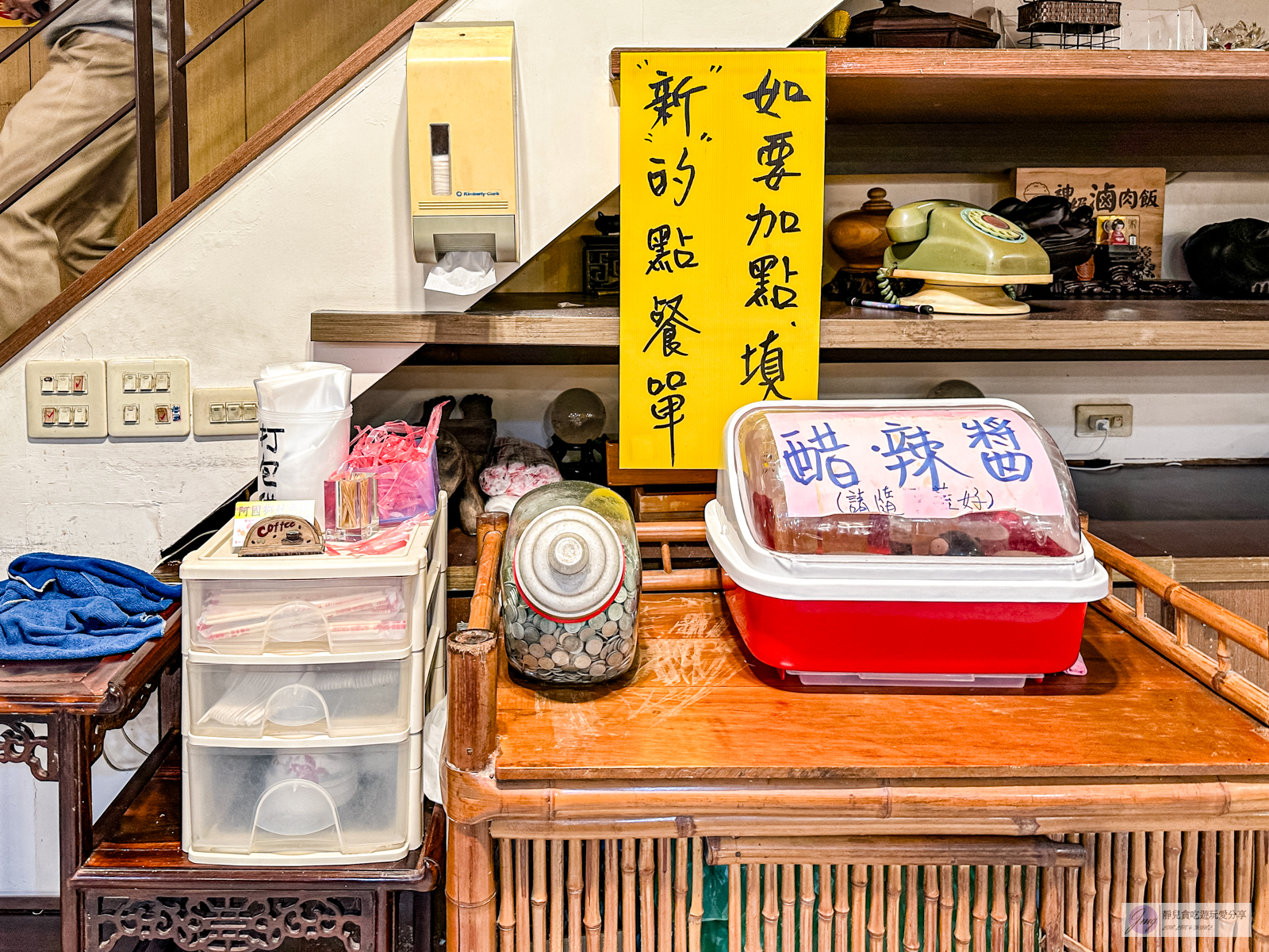 雲林斗六美食-阿國獅魷魚羹-在地經營72年！傳承三代的古早味小吃，人氣魷魚嘴超特別，免費停車/鄰近斗六火車站 @靜兒貪吃遊玩愛分享