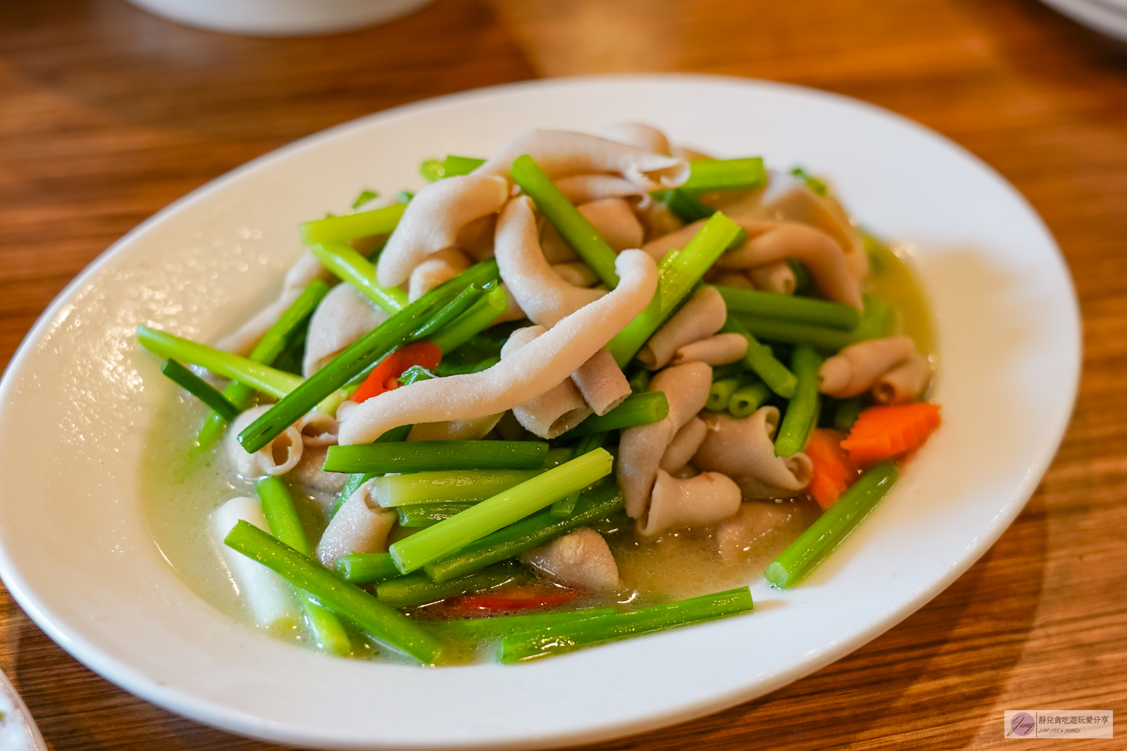 苗栗卓蘭美食-鵝行天下萬家香麵館-道地的客家美食，四川成都酸辣粉酸辣夠味/鄰近卓蘭峩崙廟 @靜兒貪吃遊玩愛分享