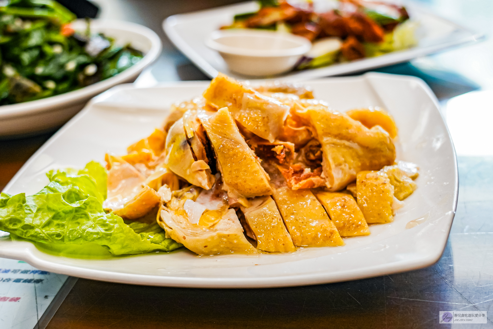 桃園美食-三街海鮮屋-免費鵝油拌飯吃到飽！在地老饕推薦的平價熱炒合菜店，芋香米粉鍋料超多/鄰近桃園愛買 @靜兒貪吃遊玩愛分享