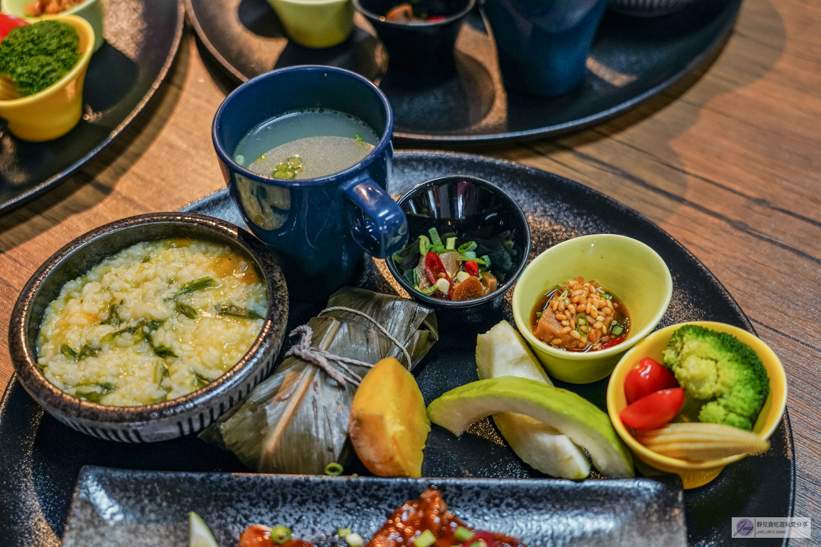 台東金峰美食-講蜜蜜特色餐廳-隱藏在村落秘境！排灣族特色私房菜搖搖飯，原住民傳統料理/鄰近金崙火車站 @靜兒貪吃遊玩愛分享