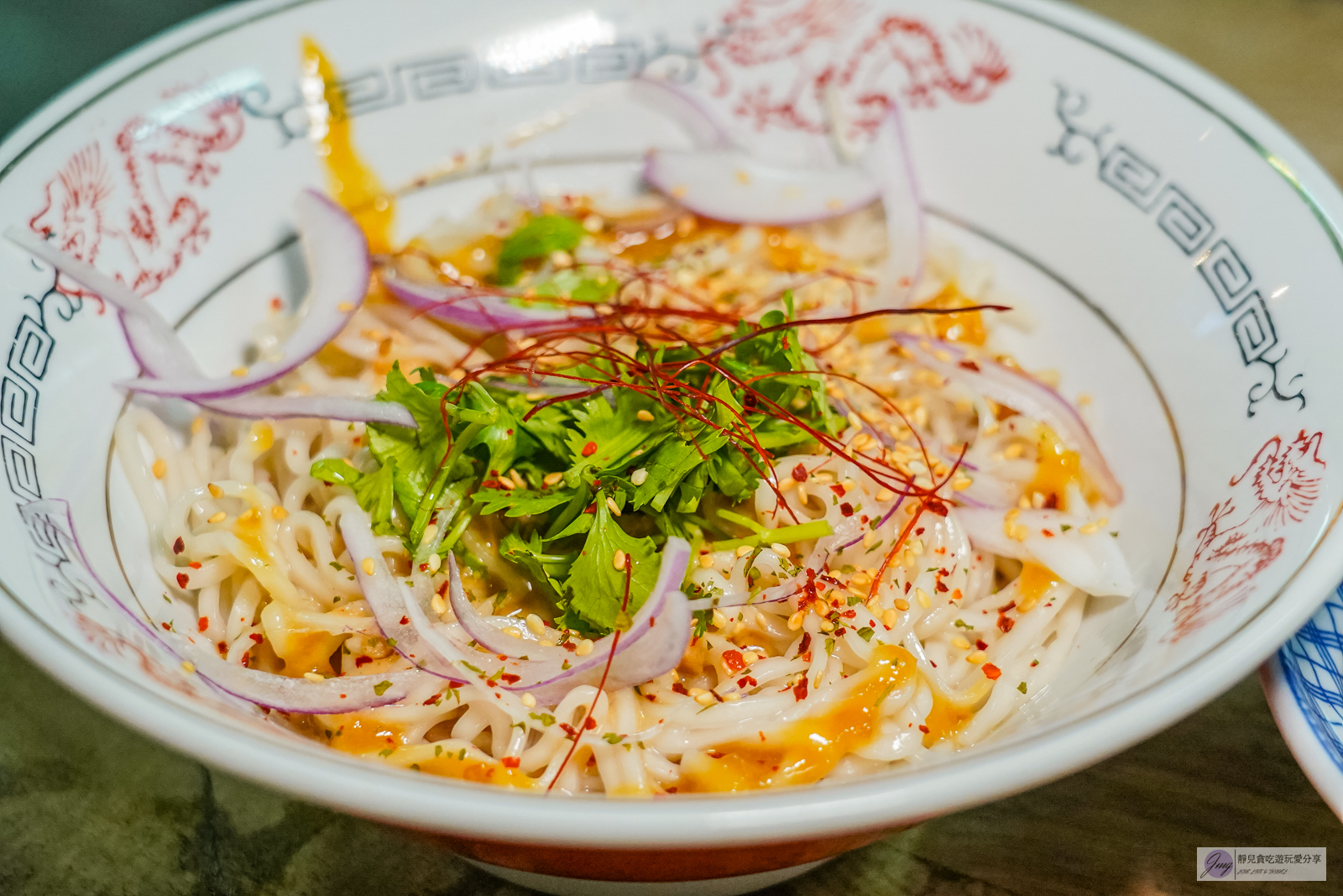 花蓮美食-好運牛湯面-一週只開三天！隱藏在宮廟旁，鳳梨牛骨熬煮的清爽牛湯麵 @靜兒貪吃遊玩愛分享