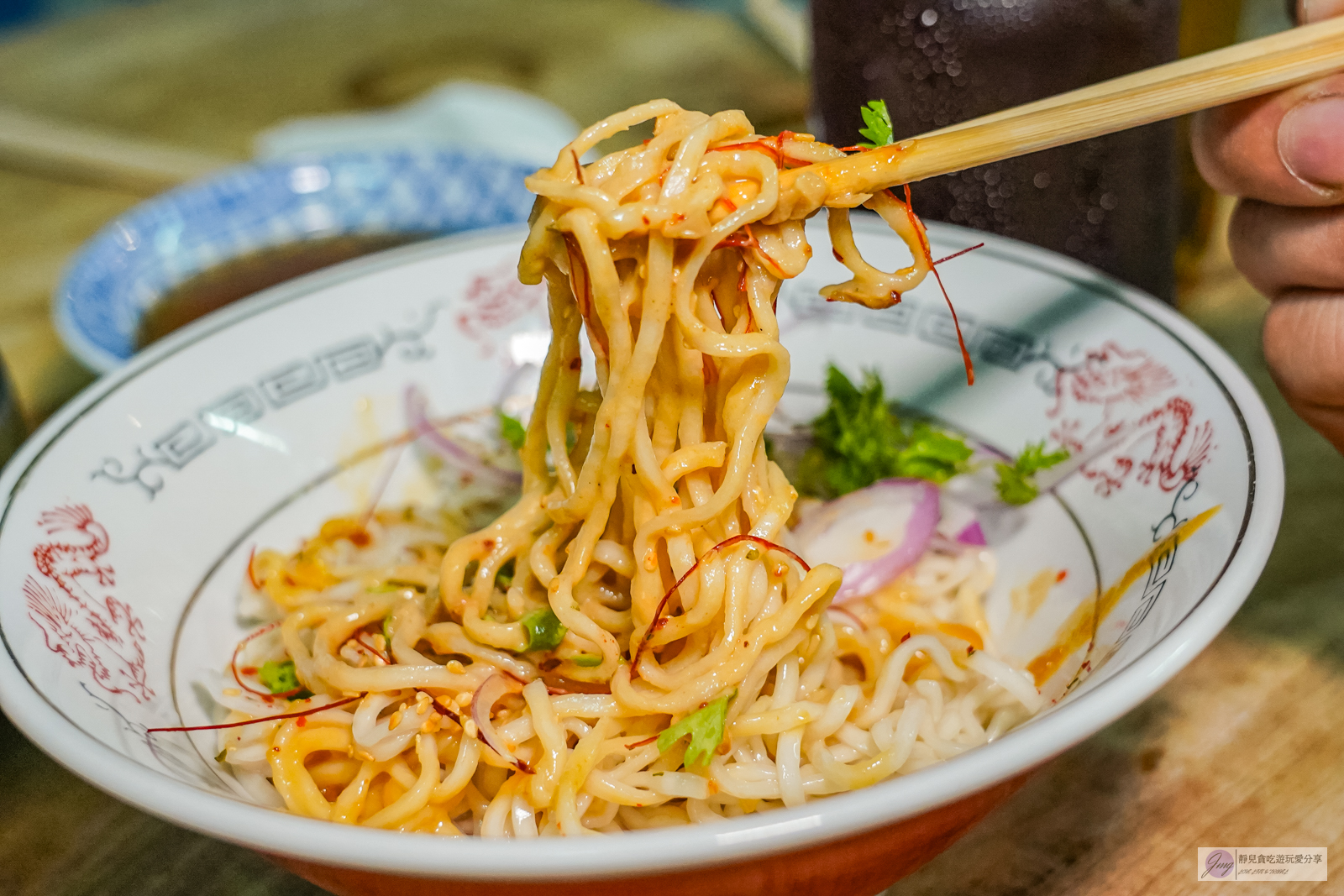 花蓮美食-好運牛湯面-一週只開三天！隱藏在宮廟旁，鳳梨牛骨熬煮的清爽牛湯麵 @靜兒貪吃遊玩愛分享