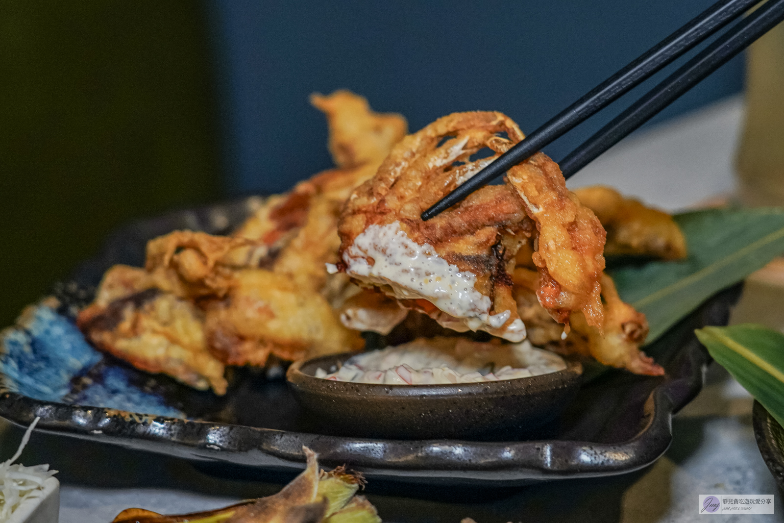 台中西區美食-酉喜炭火燒鳥研製所-生食級天然地雞，高級備長炭精緻串燒，無雷美味現點現烤，小酌夜宵的新選擇 @靜兒貪吃遊玩愛分享