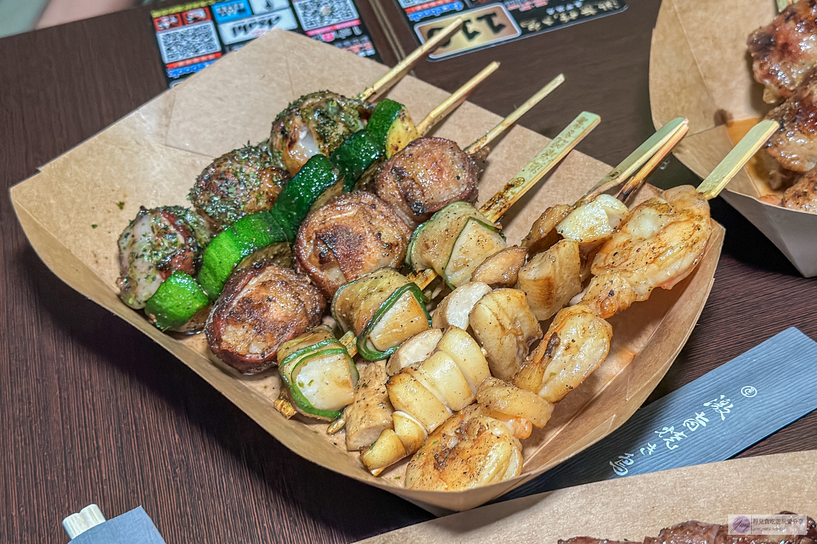 台中西屯區美食-激旨燒き鳥Gekiuma Yakitori-整條街都是內用座位！超人氣露天串燒居酒屋，全台唯一「-2度C」急凍生啤冰涼消暑/鄰近逢甲夜市 @靜兒貪吃遊玩愛分享