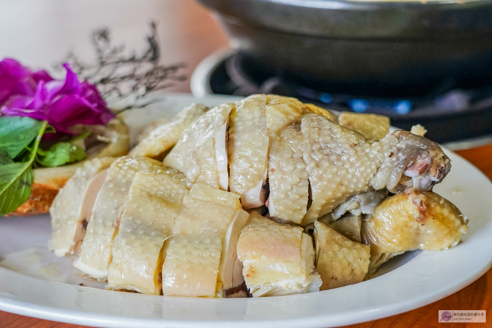 桃園龜山美食-逗陣來土雞城-藏身深山鐵皮屋！採預約制，自家養殖土雞、種植山產野菜，平價又美味 @靜兒貪吃遊玩愛分享