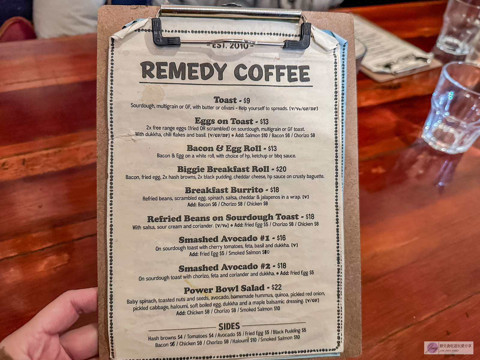 紐西蘭美食-Remedy Coffee-在地人氣早午餐！溫馨質感文青風格，煙燻鮭魚貝果超推 @靜兒貪吃遊玩愛分享