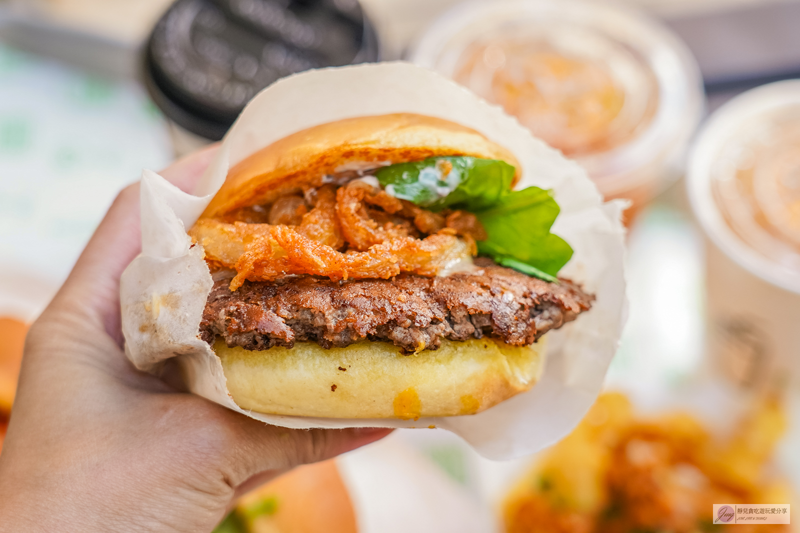 Shake Shack-金黃世界銀杏林裡吃漢堡！來自紐約的人氣排隊漢堡，亞洲第一分店/明治神宮外苑店 @靜兒貪吃遊玩愛分享