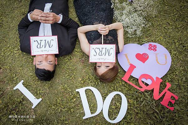 ♡Wedding♡婚紗照道具DIY之二❤英文姓氏花圈 @靜兒貪吃遊玩愛分享