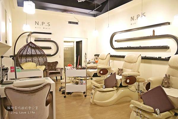 ♡體驗♡台北市。雙連站【N.P.S Nail 光療凝膠概念美甲】出國前走跳必備方便省時炯炯有神的6D濃密睫毛❤美甲、美睫 @靜兒貪吃遊玩愛分享