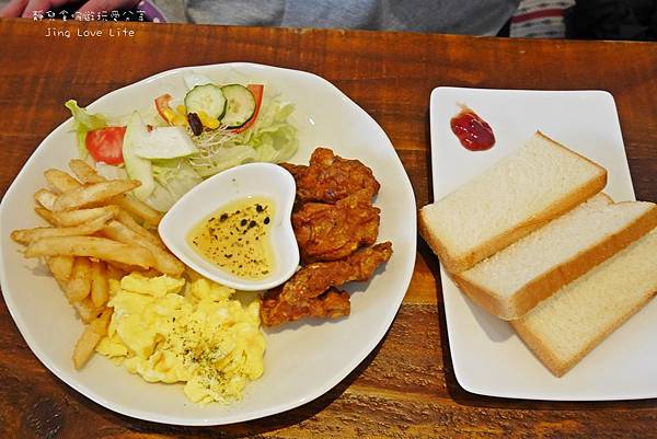 ★食★桃園→【老中青.餐.甜點】巷弄老宅文青早午餐下午茶店❤早午餐。甜點。下午茶 @靜兒貪吃遊玩愛分享