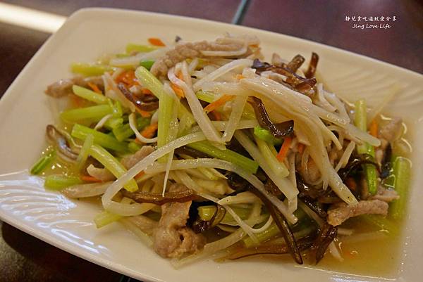 ❚食❚桃園→【弼園春】細火慢燒精心燉煮的川浙料理/私房麵老菜館/桃園川菜 @靜兒貪吃遊玩愛分享