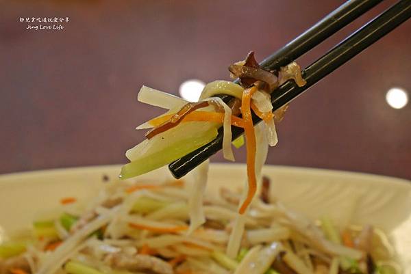 ❚食❚桃園→【弼園春】細火慢燒精心燉煮的川浙料理/私房麵老菜館/桃園川菜 @靜兒貪吃遊玩愛分享