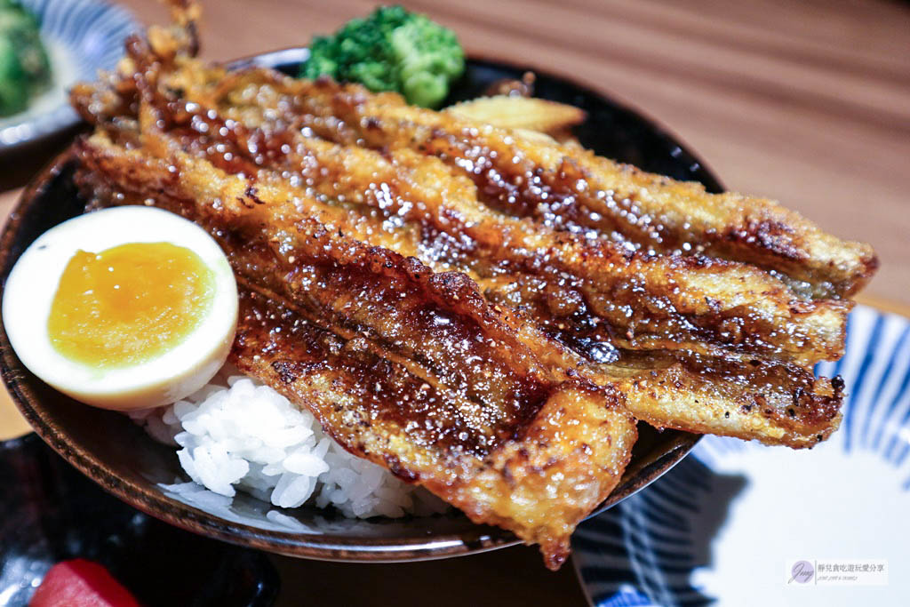 台北市政府站-大河屋 燒肉丼 串燒-微風南山限定天使大蝦干貝丼VS塩蔥牛舌/微風南山店 @靜兒貪吃遊玩愛分享