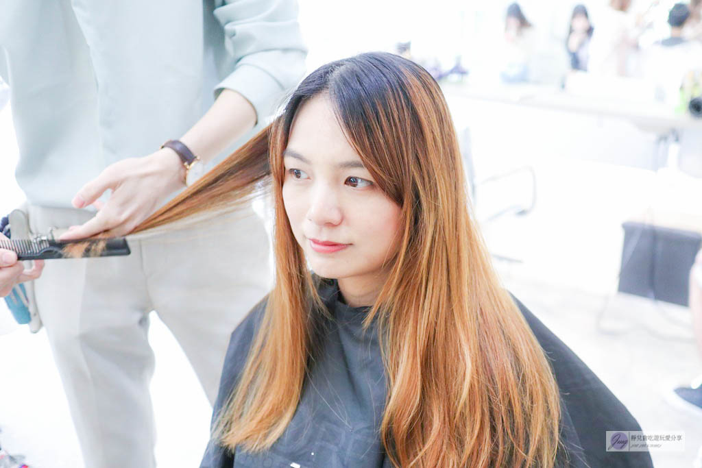 -新竹-GLITZ HAIR 新竹店-成為高調又帶點內斂的梅棕色髮色女孩/新竹剪髮/染髮/護髮推薦 @靜兒貪吃遊玩愛分享