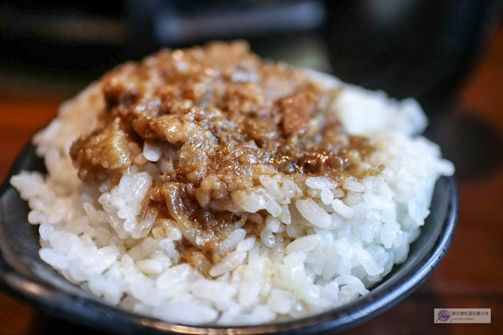 桃園美食-肉多多火鍋-肉食主義的首選台灣火鍋第一品牌/四喜海陸/打卡送肉/生日限定肉蛋糕/生日節慶、朋友聚會最佳首選 @靜兒貪吃遊玩愛分享