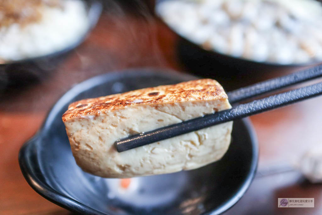 桃園美食-肉多多火鍋-肉食主義的首選台灣火鍋第一品牌/四喜海陸/打卡送肉/生日限定肉蛋糕/生日節慶、朋友聚會最佳首選 @靜兒貪吃遊玩愛分享