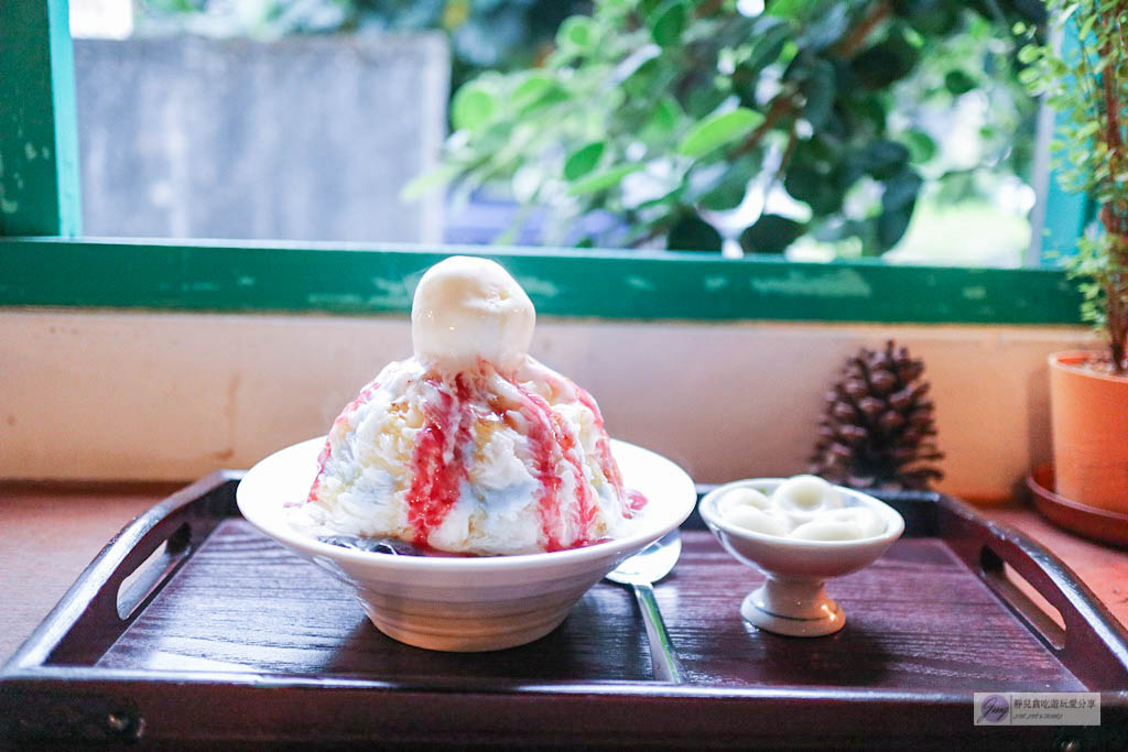 花蓮冰品-心地日常-日式老宅文青風的雪花冰店/紅豆抹茶雪花冰VS火山雪花冰 @靜兒貪吃遊玩愛分享