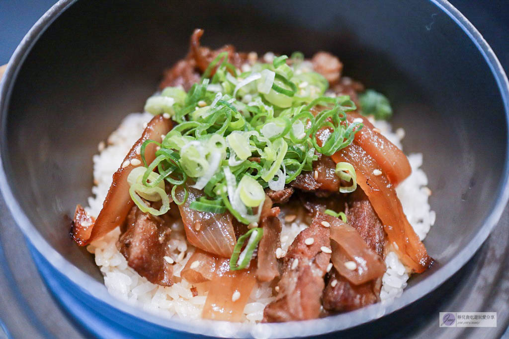 桃園美食- ikki藝奇新日本料理-王品集團旗下日式料理夏季新菜色炙燒鮪魚盛合VS酒蒸海の幸/桃園南華店 @靜兒貪吃遊玩愛分享