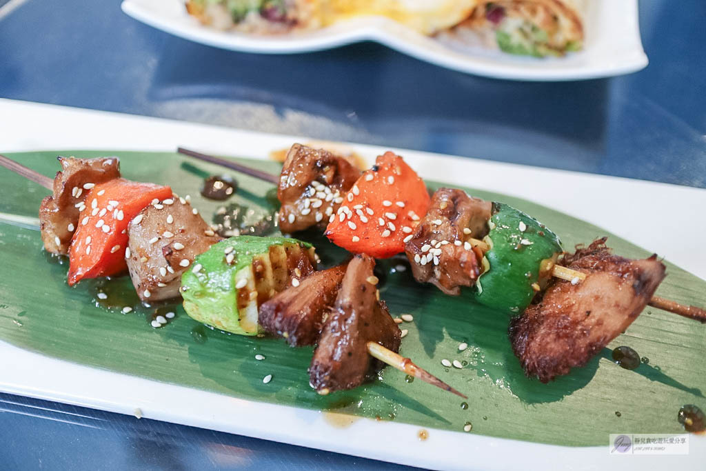 台南素食-赤崁璽樓-隱身巷弄內歷史老洋房的創意蔬食餐廳VS滿溢著幸福滋味的福祿壽鳳梨酥/台南民宿/台南住宿/台南蔬食/凤梨酥 @靜兒貪吃遊玩愛分享